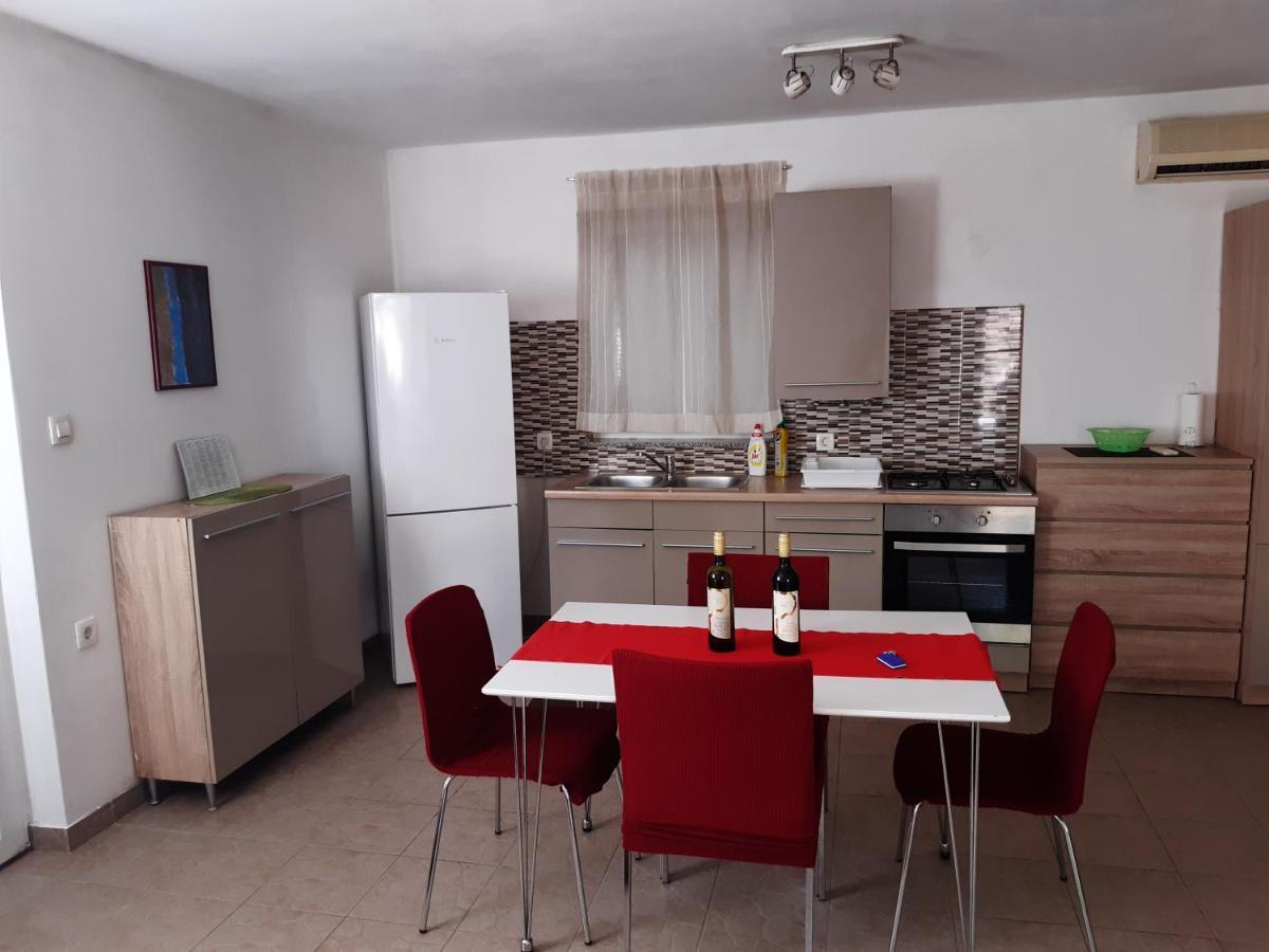 Lave II Cozy House Villa Ližnjan Buitenkant foto